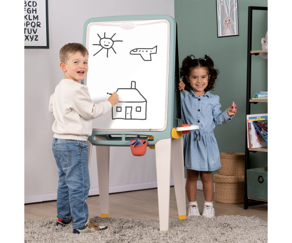 Smoby Ultimate Easel